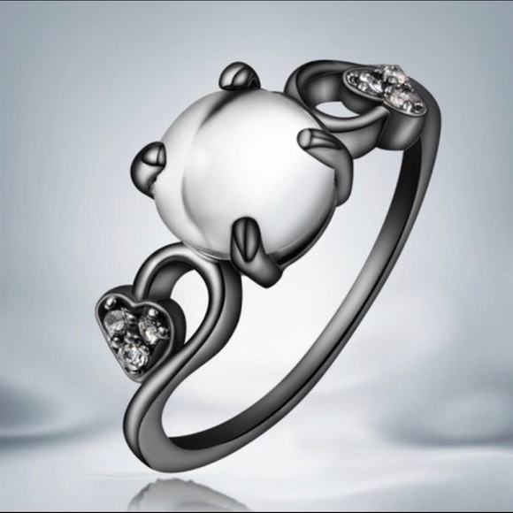 Black Gold Clear Round Stone Twisted Heart Ring - Picture 2 of 9